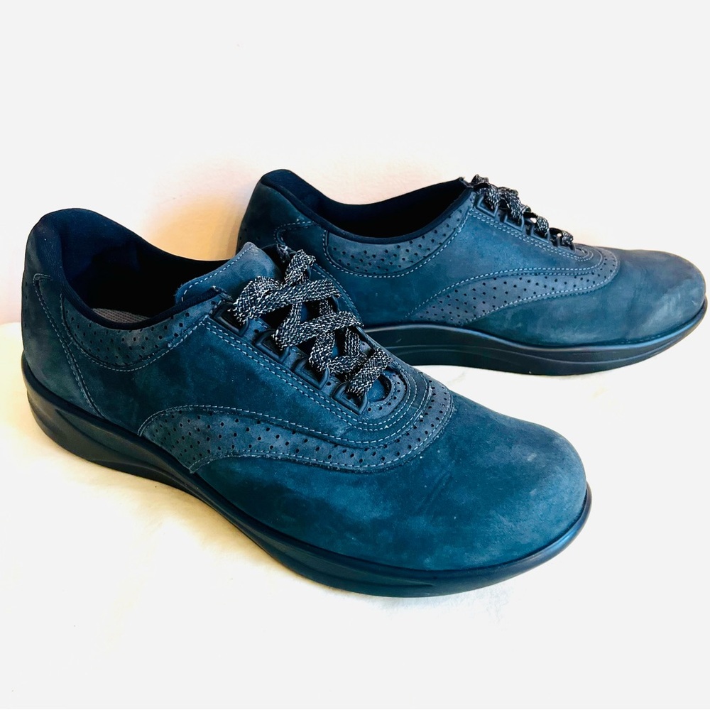SAS Sneakers, Women's Size 9.5, Walk Easy Black Navy Blue Nubuck Oxford Comfort